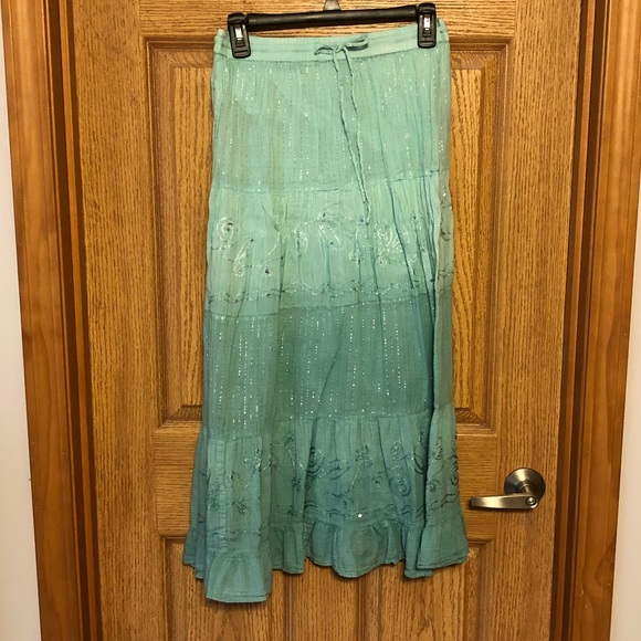 Skirt - Picture 2 of 2